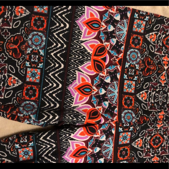Eye Candi multicolored print leggings - Picture 2 of 3